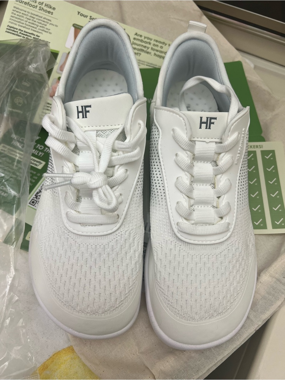 HIKE NATURAL FOOTWEAR size 7 / 37 White NIP